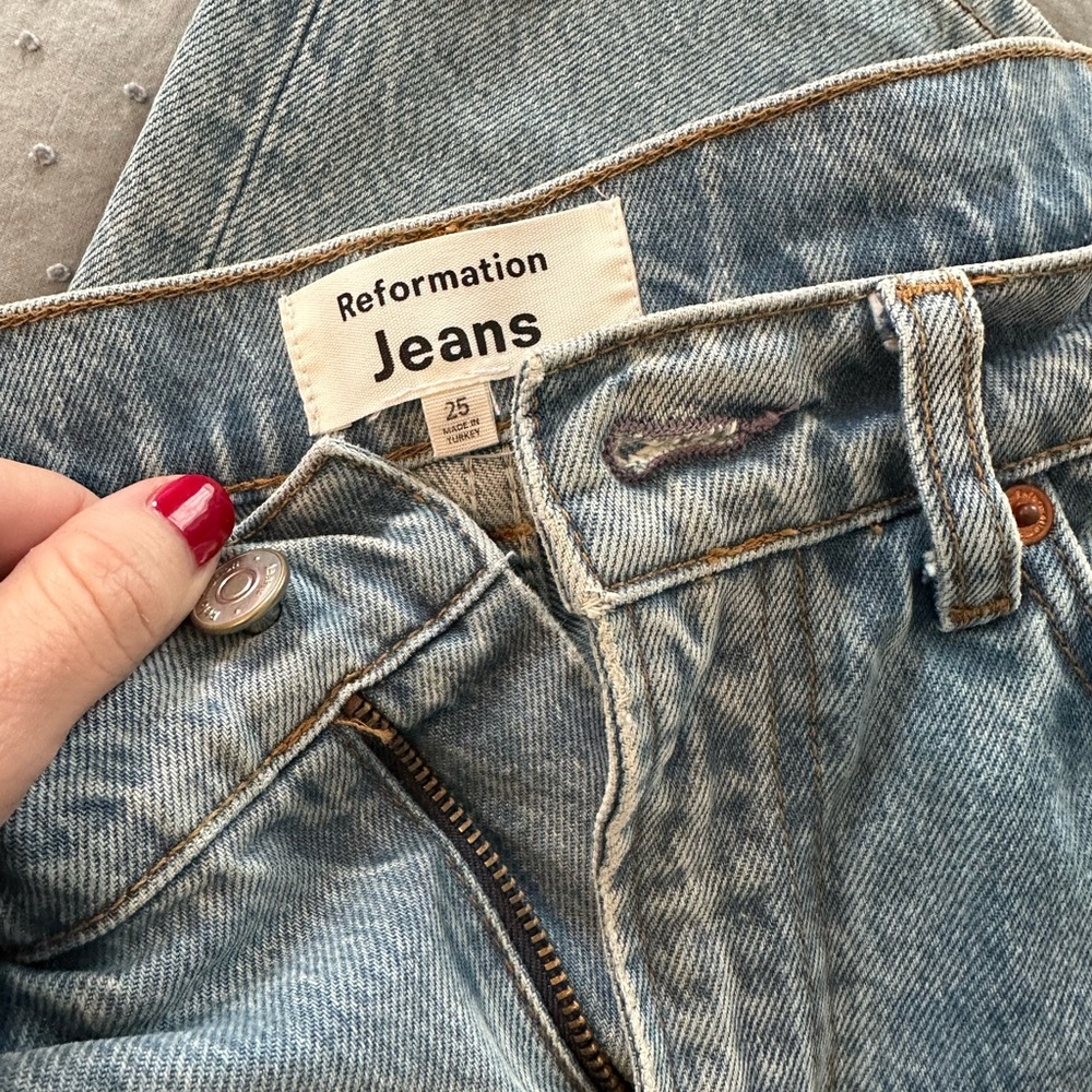 Reformation Wilder High Rise Crop 25 - Picture 3 of 8